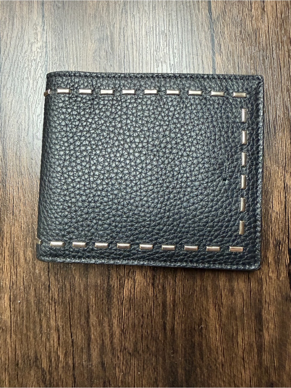 FENDI Selleria Bifold Wallet Black Cuoio Romano Pebble Leather Metal Stitch NEW